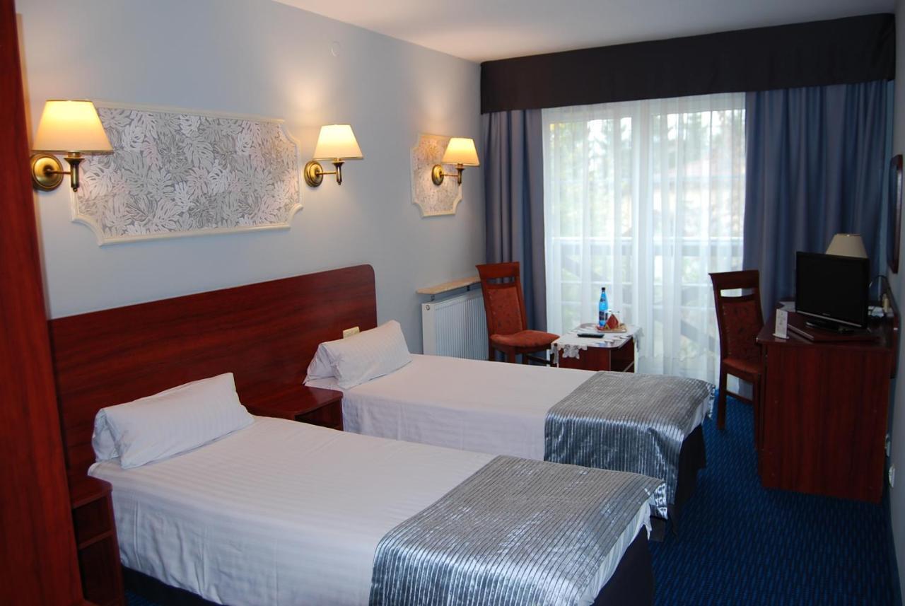 Amigo Hotel Sulejówek Eksteriør billede